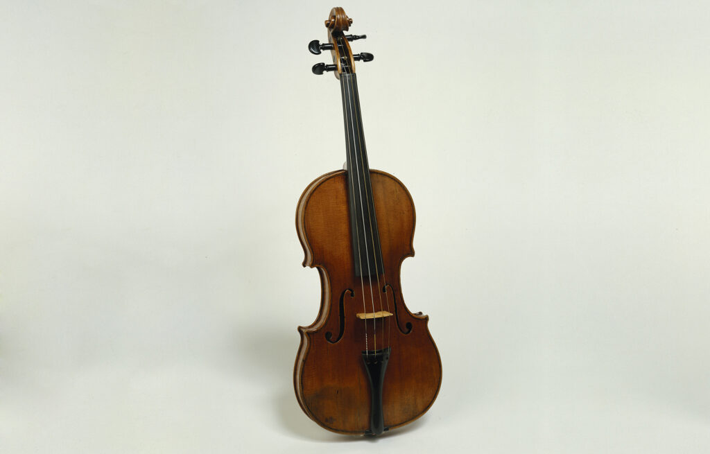 1_4467_Stradivari_01_fin